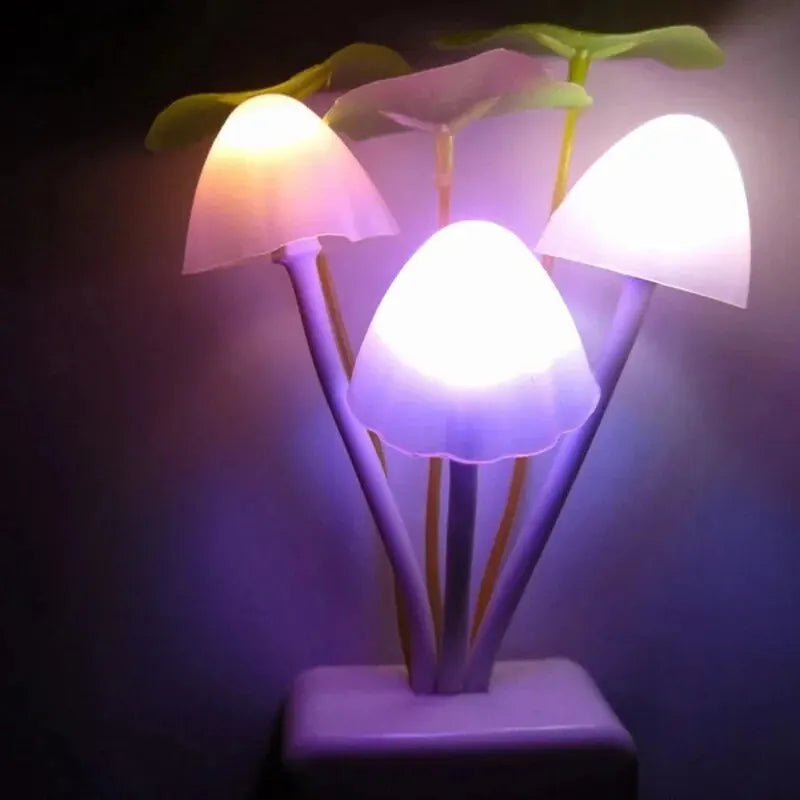 Mushroom LED Night Light with Light Sensor – Color-Changing Plug-In Lamp (EU & US Plug)