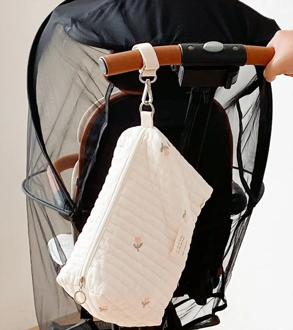 Quilted Stroller Organizer Bag – Portable Hanging Diaper Caddy with Embroidered Detail, Compact (9.8 x 6.3 x 3.1 in / 25 x 16 x 8 cm)