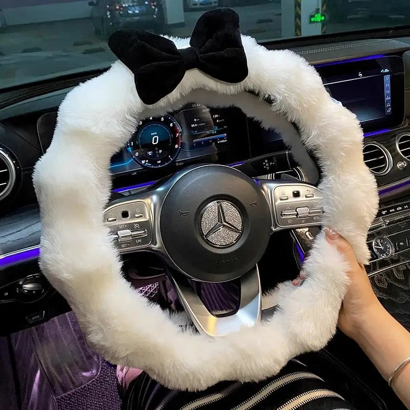 Plush Velvet Steering Wheel Cover – Soft Winter Car Handlebar Cover for Women, Cute High-End Interior Accessory