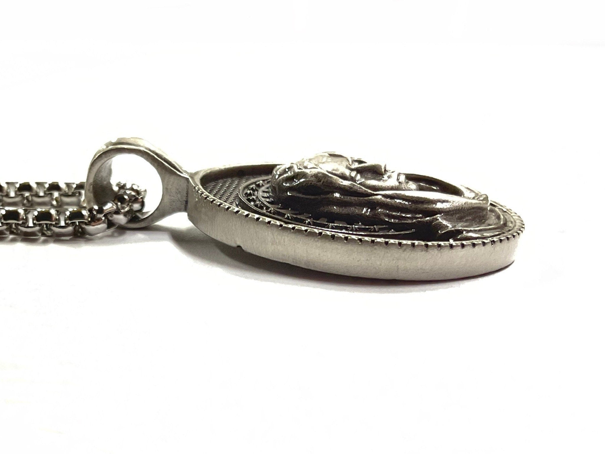 Gorgeous Mary Madonna halo nimbus Necklace Full Facial Profile Catholic Holy Mary Mother of God All Tin Antiqued Waterproof