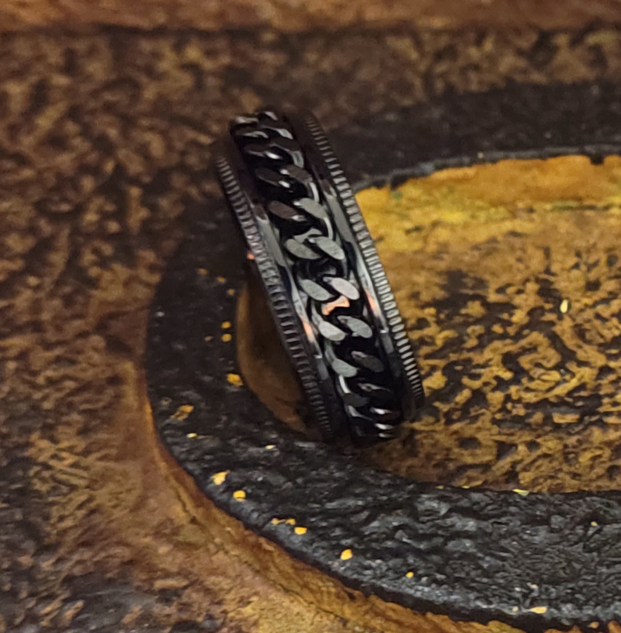 Personalized Men's Black Chain Spinner Ring - Engraved Handwriting Ring