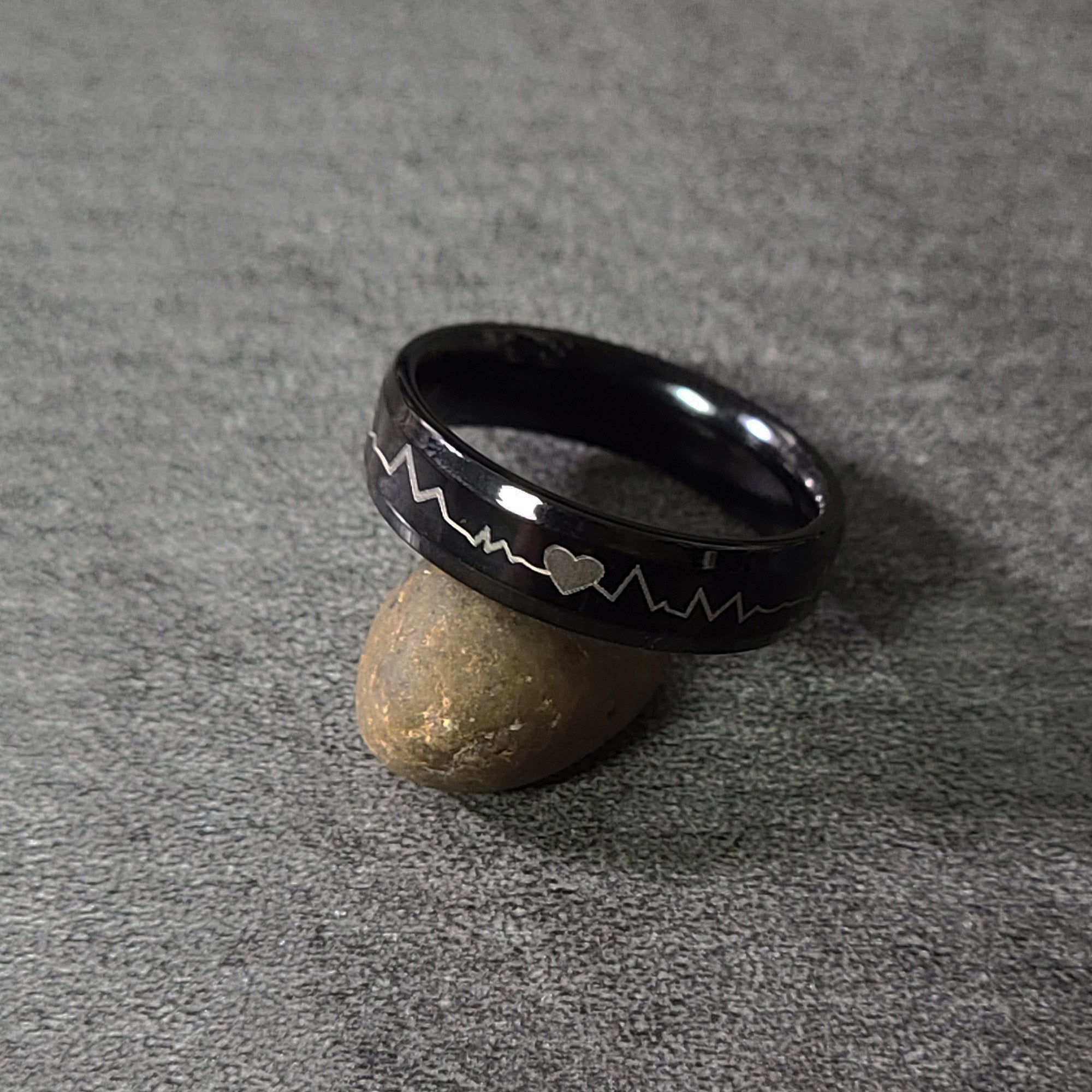 Personalized Men's Black Heartbeat Promise Ring - Engraved Handwriting Ring