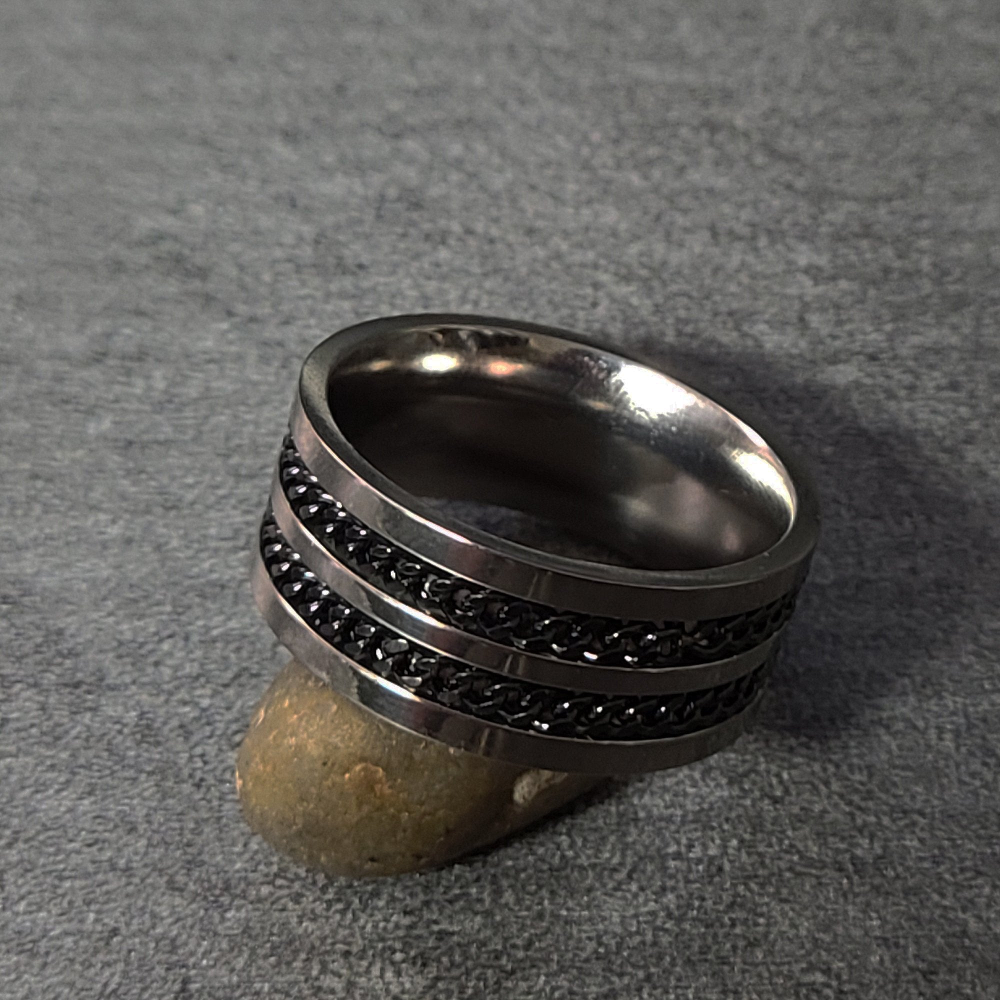 Personalized Men's Titanium Promise Ring - Silver With Double Chain Inlays