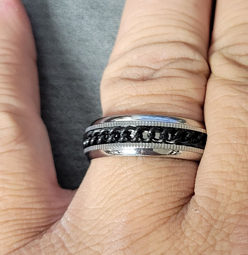 Personalized Engraved Men's Black Chain Spinner Wedding Ring - Silver Fidget Spinner