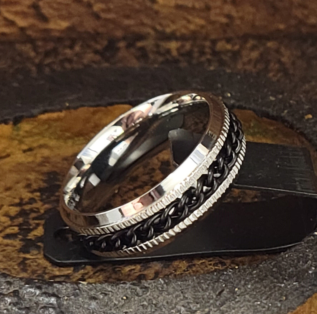 Personalized Engraved Men's Black Chain Spinner Wedding Ring - Silver Fidget Spinner